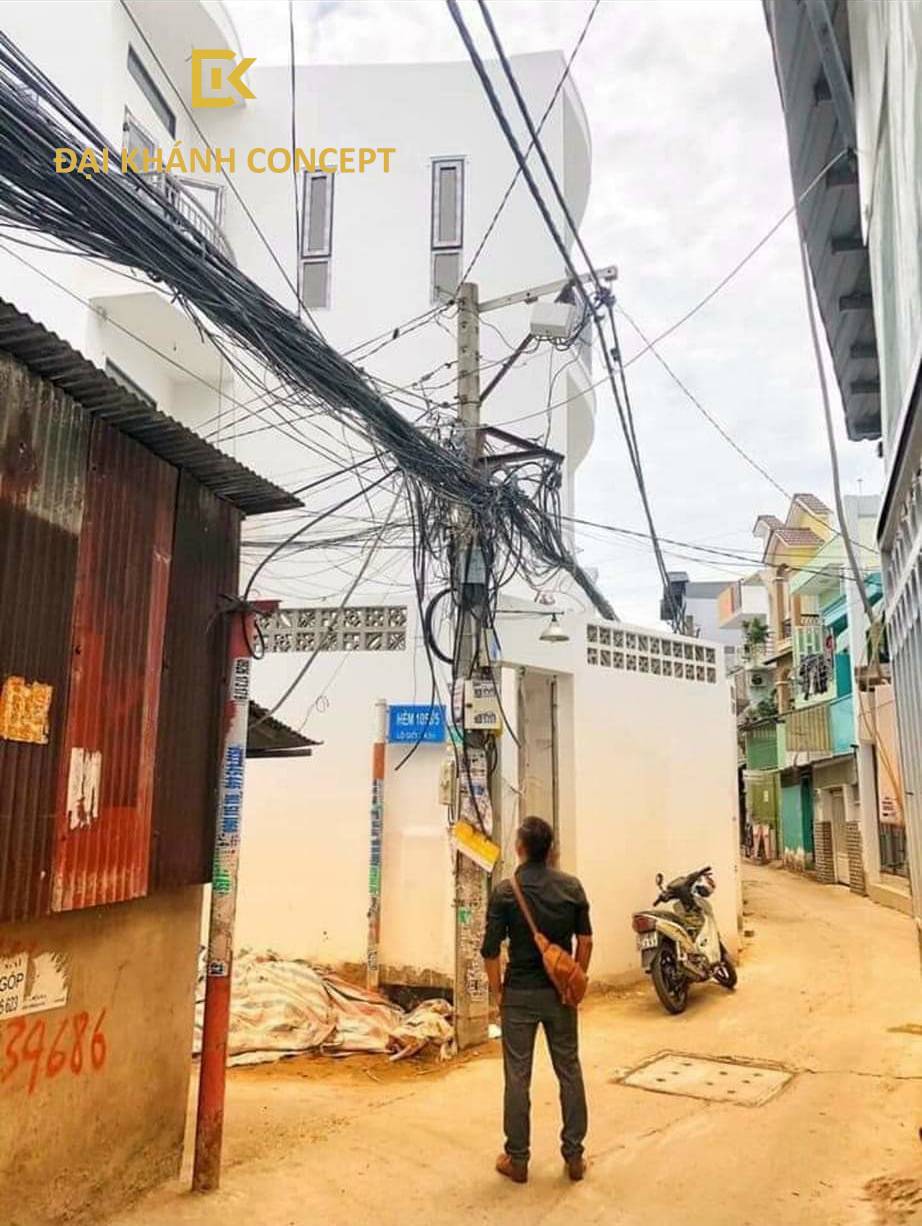 Quá trình hoàn thiện ngôi nhà của một người anh