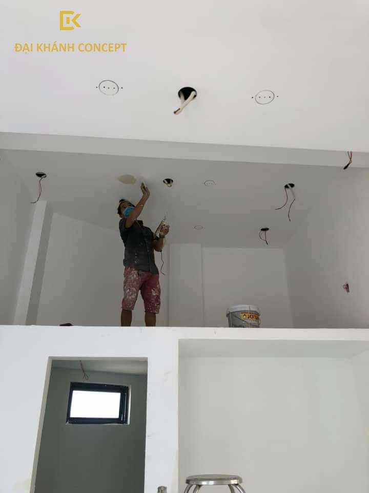 Quá trình hoàn thiện ngôi nhà của một người anh